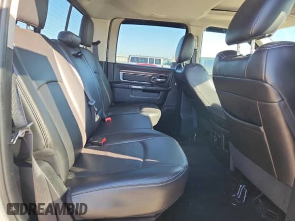 2016 Ram 1500 Laramie z VIN 1C6RR7NM1GS392560, wystawiony jako Copart lot #81747995 z przebiegiem 145 988 mil mil oraz Czysty tytuł • Clean title. Historia ofert i sprzedaży dostępna na DreamBid. Obrazek 10.