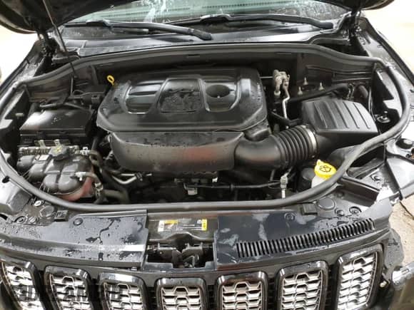 2021 Jeep Grand Cherokee Laredo X with VIN 1C4RJFAG3MC889027, listed as a Copart auction lot 65213615 with 60,459 mi miles and Non repairable. Bid and sale history available at DreamBid. Image 12.