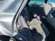 1990 Toyota Camry z VIN JT2SV21E9L3397994, wystawiony jako IAAI lot #41010855 z przebiegiem 261 457 mil mil oraz . Historia ofert i sprzedaży dostępna na DreamBid. Obrazek 8.