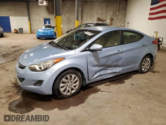 2013 Hyundai Elantra GLS z VIN KMHDH4AE6DU485962, wystawiony jako Copart lot #84523085 z przebiegiem 89 595 mil mil oraz Szkoda całkowita • Salvage title. Historia ofert i sprzedaży dostępna na DreamBid. Obrazek 1.