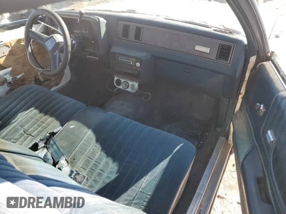 1985 Chevrolet Monte Carlo Sport SS с VIN 1G1GZ37H4FR110421, выставлен на аукционе Copart как лот 89350765 с пробегом 82 002 миль миль и Списание • Salvage title. История ставок и продаж доступна на DreamBid. Изображение 8.