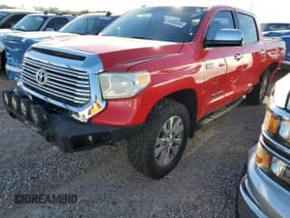 2015 Toyota Tundra Limited z VIN 5TFHW5F12FX458377, wystawiony jako Copart lot #85580345 z przebiegiem 116 352 mil mil oraz Szkoda całkowita • Salvage title. Historia ofert i sprzedaży dostępna na DreamBid. Obrazek 1.
