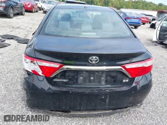 2017 Toyota Camry XLE с VIN 4T1BF1FK3HU406800, выставлен на аукционе IAAI как лот 43185439 с пробегом 98 629 миль миль и . История ставок и продаж доступна на DreamBid. Изображение 15.