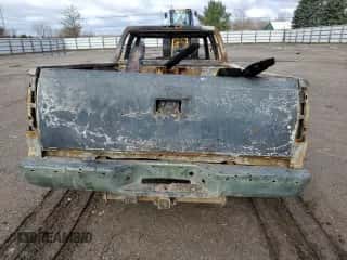 2000 Chevrolet Silverado 3500 с VIN 1GCHC33J1YF464147, выставлен на аукционе Copart как лот 50864365 с пробегом Не указан миль и Чистый • Clean title. История ставок и продаж доступна на DreamBid. Изображение 6.