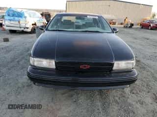 1995 Chevrolet Caprice с VIN 1G1BL52P4SR155584, выставлен на аукционе Copart как лот 41646665 с пробегом 446 431 миль миль и Чистый • Clean title. История ставок и продаж доступна на DreamBid. Изображение 5.