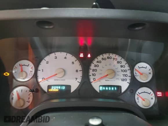 2002 Dodge 1500 с VIN 1D7HA18ZX2S657779, выставлен на аукционе Copart как лот 71712165 с пробегом 209 913 миль миль и Чистый • Clean title. История ставок и продаж доступна на DreamBid. Изображение 9.