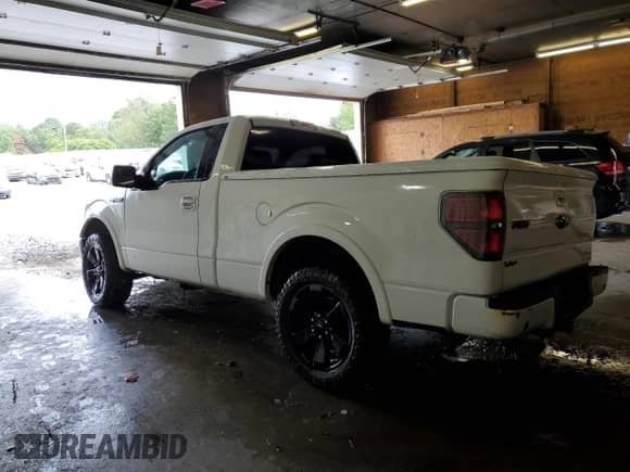 2014 Ford F-150 с VIN 1FTMF1ET9EFB26614, выставлен на аукционе Copart как лот 69219105 с пробегом 144 074 миль миль и Списание • Salvage title. История ставок и продаж доступна на DreamBid. Изображение 2.