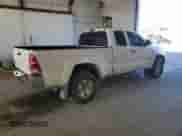 2007 Toyota Tacoma with VIN 5TEUX42N77Z411533, listed as a Copart auction lot 82464055 with 169,750 mi miles and Salvage title. Bid and sale history available at DreamBid. Image 3.