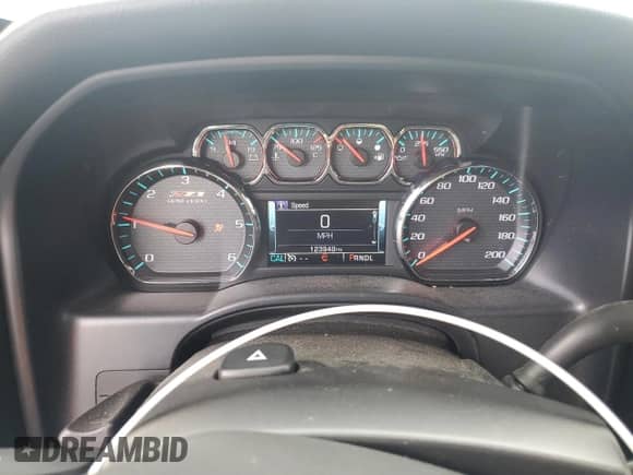 2017 Chevrolet Silverado 1500 LT z VIN 3GCUKREC2HG289800, wystawiony jako Copart lot #69928485 z przebiegiem 123 948 mil mil oraz Szkoda całkowita • Salvage title. Historia ofert i sprzedaży dostępna na DreamBid. Obrazek 9.