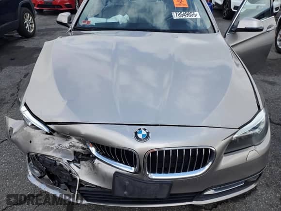 2014 BMW 5 Series 528i xDrive with VIN WBA5A7C59ED620359, listed as a Copart auction lot 70549055 with 127,378 mi miles and Salvage title. Bid and sale history available at DreamBid. Image 11.