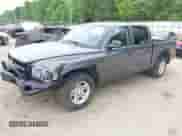 2003 Dodge Dakota Sport z VIN 1D7HL38X23S234409, wystawiony jako IAAI lot #42091746 z przebiegiem 340 484 mil mil oraz . Historia ofert i sprzedaży dostępna na DreamBid. Obrazek 19.