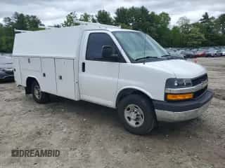 2021 Chevrolet Express Commercial with VIN 1HA0GRF75MN001864, listed as a Copart auction lot 54301135 with 52,856 mi miles and Salvage title. Bid and sale history available at DreamBid. Image 4.