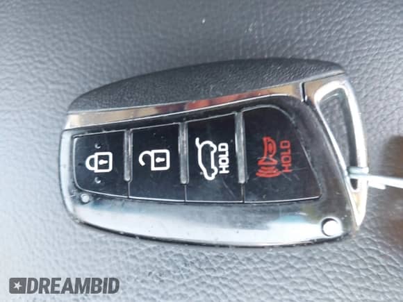 2016 Hyundai Santa Fe Limited with VIN KM8SRDHF5GU133771, listed as a IAAI auction lot 42858602 with 131,592 mi miles and . Bid and sale history available at DreamBid. Image 11.