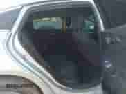 2022 Chevrolet Malibu LT с VIN 1G1ZD5ST9NF126029, выставлен на аукционе IAAI как лот 43432401 с пробегом 106 639 миль миль и . История ставок и продаж доступна на DreamBid. Изображение 8.