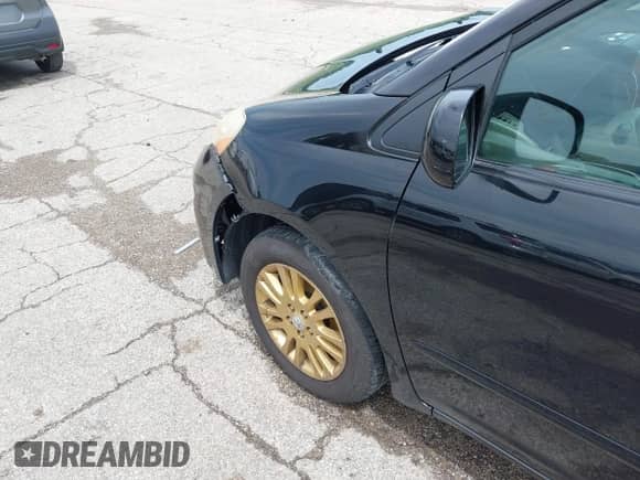 2010 Toyota Sienna XLE с VIN 5TDDK4CC6AS032037, выставлен на аукционе IAAI как лот 42860576 с пробегом 152 149 миль миль и . История ставок и продаж доступна на DreamBid. Изображение 6.