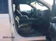 2017 Ford F-150 XLT z VIN 1FTEW1CP7HKC23929, wystawiony jako IAAI lot #43463704 z przebiegiem 114 618 mil mil oraz . Historia ofert i sprzedaży dostępna na DreamBid. Obrazek 5.