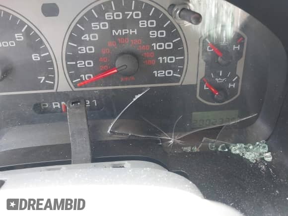 2008 Ford F-150 XLT z VIN 1FTPW14578FA91947, wystawiony jako IAAI lot #42784183 z przebiegiem 200 233 mil mil oraz . Historia ofert i sprzedaży dostępna na DreamBid. Obrazek 7.