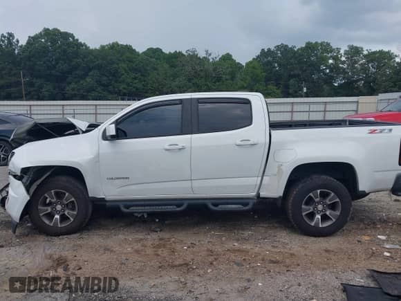 2017 Chevrolet Colorado 4WD Z71 with VIN 1GCGTDEN5H1310510, listed as a IAAI auction lot 43047285 with 121,766 mi miles and . Bid and sale history available at DreamBid. Image 14.