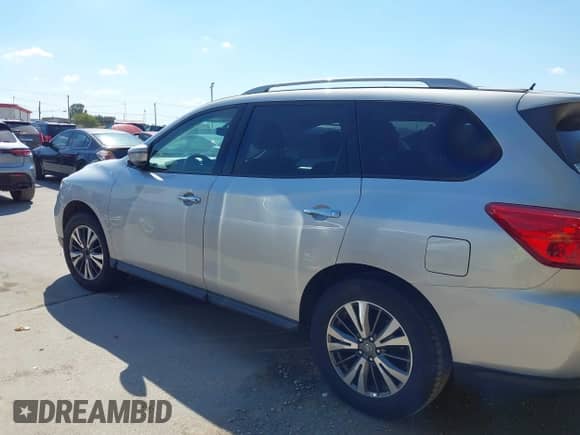 2017 Nissan Pathfinder S with VIN 5N1DR2MN8HC645445, listed as a IAAI auction lot 43482002 with 154,066 mi miles and . Bid and sale history available at DreamBid. Image 14.