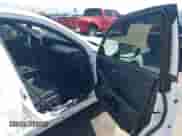 2024 Lexus IS 500 F Sport Performance z VIN JTHAP1D24R5005427, wystawiony jako IAAI lot #42899952 z przebiegiem 15 042 mil mil oraz . Historia ofert i sprzedaży dostępna na DreamBid. Obrazek 5.