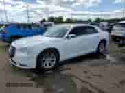2016 Chrysler 300 C с VIN 2C3CCAEG8GH216933, выставлен на аукционе Copart как лот 70944355 с пробегом 101 463 миль миль и Списание • Salvage title. История ставок и продаж доступна на DreamBid. Изображение 1.