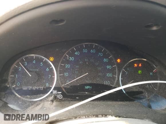 2008 Toyota Sienna LE with VIN 5TDBK23C18S021517, listed as a Copart auction lot 71979995 with 212,479 mi miles and Salvage title. Bid and sale history available at DreamBid. Image 9.