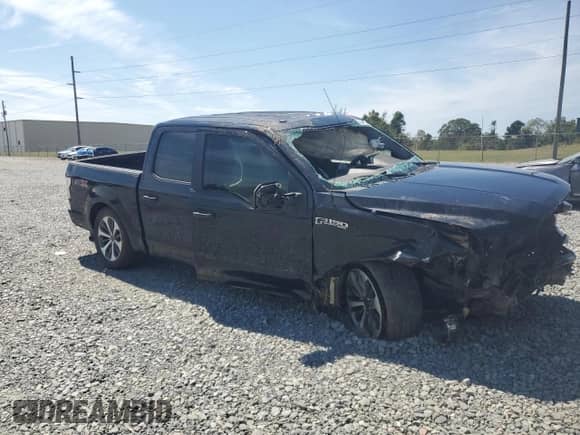 2019 Ford F-150 XL с VIN 1FTEW1CP3KFC16329, выставлен на аукционе Copart как лот 72041725 с пробегом 52 812 миль миль и Списание • Salvage title. История ставок и продаж доступна на DreamBid. Изображение 4.