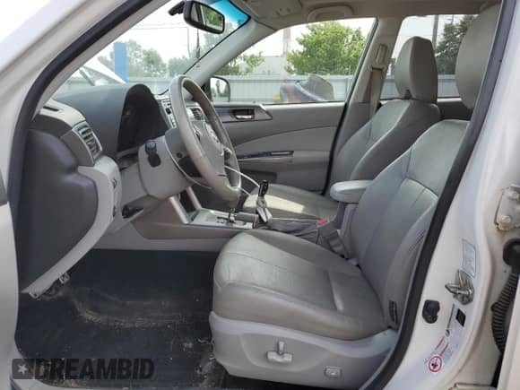 2013 Subaru Forester XT Touring z VIN JF2SHGGC3DH423450, wystawiony jako Copart lot #67089325 z przebiegiem 125 590 mil mil oraz Czysty tytuł • Clean title. Historia ofert i sprzedaży dostępna na DreamBid. Obrazek 7.