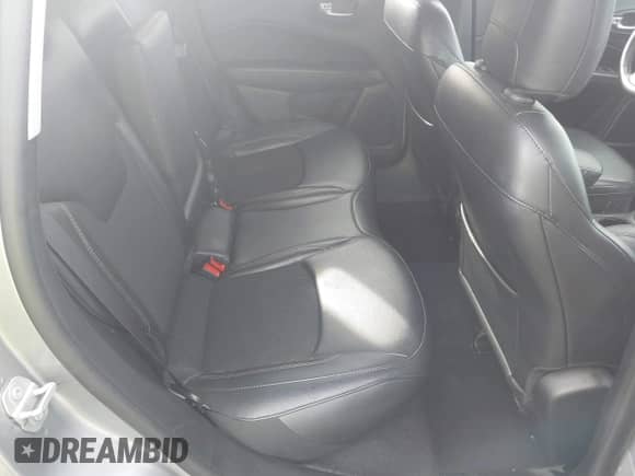 2020 Jeep Compass Latitude z VIN 3C4NJCBB3LT257860, wystawiony jako IAAI lot #41601408 z przebiegiem 72 364 mil mil oraz . Historia ofert i sprzedaży dostępna na DreamBid. Obrazek 8.