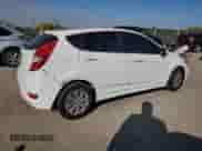 2015 Hyundai Accent GS с VIN KMHCT5AE4FU230472, выставлен на аукционе Copart как лот 87074125 с пробегом 152 407 миль миль и Чистый • Clean title. История ставок и продаж доступна на DreamBid. Изображение 3.