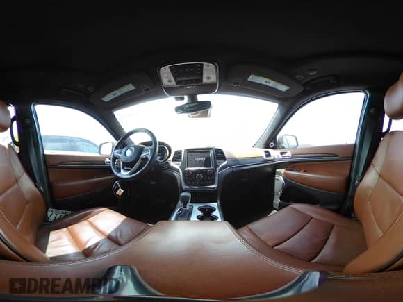 2018 Jeep Grand Cherokee Summit с VIN 1C4RJFJT2JC280973, выставлен на аукционе IAAI как лот 42083926 с пробегом 82 189 миль миль и . История ставок и продаж доступна на DreamBid. Изображение 18.