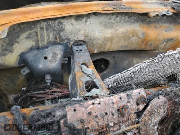 2022 Chevrolet Silverado 3500HD LT z VIN 1GC4YTEY2NF157463, wystawiony jako Copart lot #65605204 z przebiegiem Nie podano mil oraz Szkoda całkowita • Salvage title. Historia ofert i sprzedaży dostępna na DreamBid. Obrazek 9.