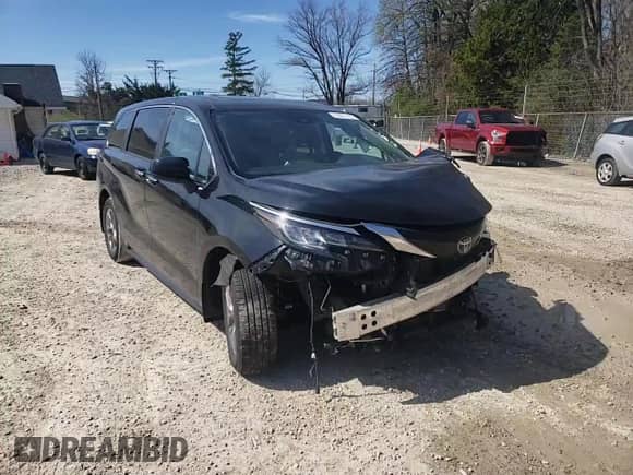 2023 Toyota Sienna XLE z VIN 5TDYSKFC2PS083903, wystawiony jako Copart lot #53993125 z przebiegiem 31 636 mil mil oraz Szkoda całkowita • Salvage title. Historia ofert i sprzedaży dostępna na DreamBid. Obrazek 14.