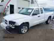 2006 Dodge Dakota SLT with VIN 1D7HW42K36S703683, listed as a IAAI auction lot 42322114 with 175,537 mi miles and . Bid and sale history available at DreamBid. Image 2.