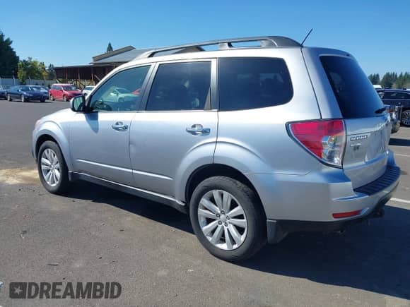 2013 Subaru Forester X Limited с VIN JF2SHAEC0DH417783, выставлен на аукционе IAAI как лот 43271185 с пробегом 106 164 миль миль и . История ставок и продаж доступна на DreamBid. Изображение 3.