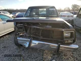 1988 Dodge D/W 100 with VIN 1B7FD04XXJS678038, listed as a Copart auction lot 84737964 with 19,276 mi miles and Salvage title. Bid and sale history available at DreamBid. Image 5.