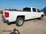 2015 Chevrolet Silverado 2500HD LT с VIN 1GC1KVEG1FF508288, выставлен на аукционе Copart как лот 80897995 с пробегом 231 443 миль миль и Списание • Salvage title. История ставок и продаж доступна на DreamBid. Изображение 3.