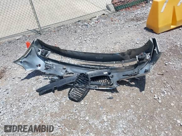 2011 BMW 7 Series 750Li z VIN WBAKB8C51BC852090, wystawiony jako IAAI lot #42612038 z przebiegiem 101 179 mil mil oraz . Historia ofert i sprzedaży dostępna na DreamBid. Obrazek 12.