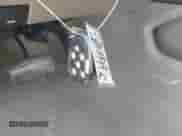 2018 Chevrolet Suburban Premier z VIN 1GNSKJKC9JR323192, wystawiony jako IAAI lot #42096522 z przebiegiem 148 240 mil mil oraz . Historia ofert i sprzedaży dostępna na DreamBid. Obrazek 11.