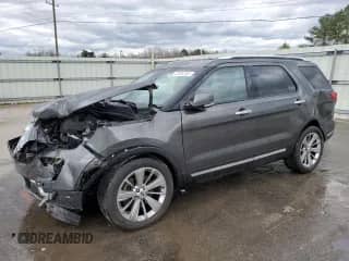 2019 Ford Explorer Limited z VIN 1FM5K7F81KGA11679, wystawiony jako Copart lot #47834745 z przebiegiem 107 295 mil mil oraz Szkoda całkowita • Salvage title. Historia ofert i sprzedaży dostępna na DreamBid. Obrazek 1.