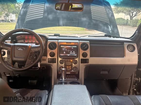 2013 Ford F-150 SVT Raptor with VIN 1FTFW1R66DFC88390, listed as a Copart auction lot 70960725 with 221,928 mi miles and Clean title. Bid and sale history available at DreamBid. Image 9.