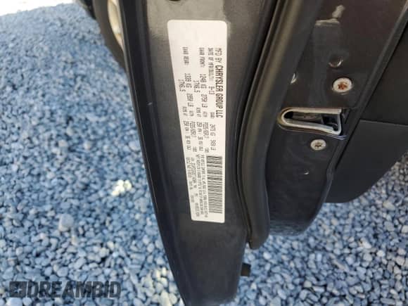 2014 Dodge Journey SXT with VIN 3C4PDCBG9ET142064, listed as a Copart auction lot 84588885 with 168,463 mi miles and Salvage title. Bid and sale history available at DreamBid. Image 13.