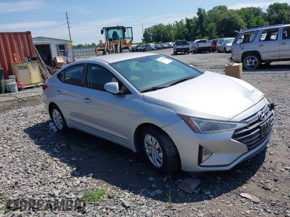 2019 Hyundai Elantra SE с VIN 5NPD74LFXKH480705, выставлен на аукционе IAAI как лот 42602981 с пробегом 207 638 миль миль и . История ставок и продаж доступна на DreamBid. Изображение 1.