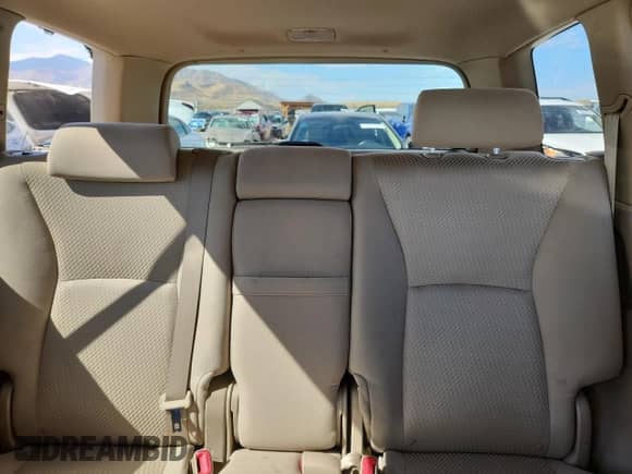 2007 Toyota Highlander с VIN JTEGP21A670145577, выставлен на аукционе Copart как лот 82137925 с пробегом 197 312 миль миль и Списание • Salvage title. История ставок и продаж доступна на DreamBid. Изображение 10.