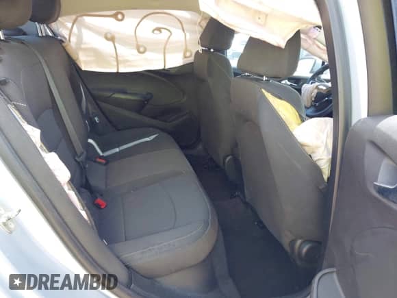 2018 Chevrolet Cruze LS с VIN 1G1BC5SMXJ7116952, выставлен на аукционе IAAI как лот 43351674 с пробегом 47 649 миль миль и . История ставок и продаж доступна на DreamBid. Изображение 8.