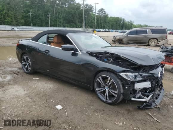 2023 BMW 4 Series 430i z VIN WBA23AT03PCL59608, wystawiony jako Copart lot #54354705 z przebiegiem Nie podano mil oraz Szkoda całkowita • Salvage title. Historia ofert i sprzedaży dostępna na DreamBid. Obrazek 4.