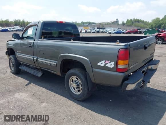 2002 Chevrolet Silverado 2500HD LS with VIN 1GCHK24UX2E109867, listed as a IAAI auction lot 42821780 with 72,430 mi miles and . Bid and sale history available at DreamBid. Image 3.