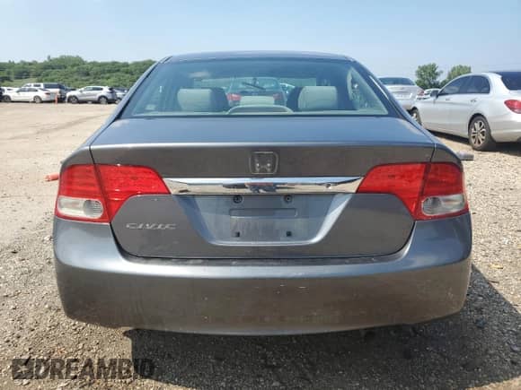 2010 Honda Civic с VIN 19XFA1E36AE067596, выставлен на аукционе Copart как лот 65795275 с пробегом 184 154 миль миль и Списание • Salvage title. История ставок и продаж доступна на DreamBid. Изображение 6.