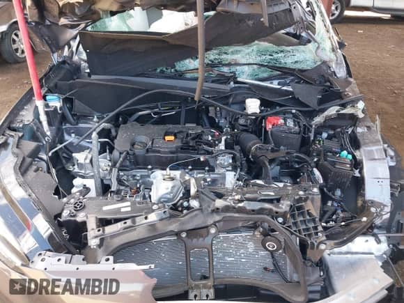 2025 Honda HR-V LX with VIN 3CZRZ1H31SM735792, listed as a IAAI auction lot 43194839 with Not provided miles and . Bid and sale history available at DreamBid. Image 10.
