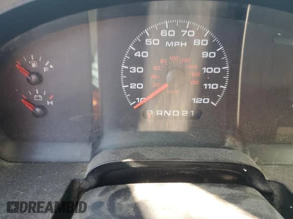 2007 Ford F-150 XL with VIN 1FTRF122X7NA05987, listed as a Copart auction lot 82651495 with Not provided miles and Clean title. Bid and sale history available at DreamBid. Image 9.